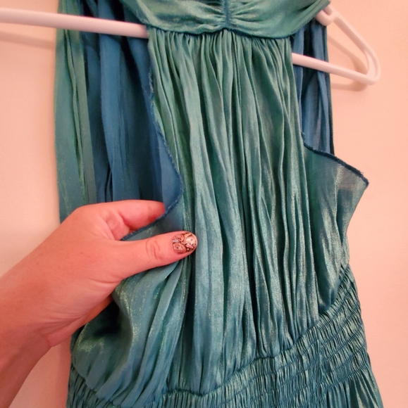 Iridescent teal halter top with lace accent - Picture 5 of 6